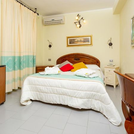 Hotel Marini Sassari Buitenkant foto