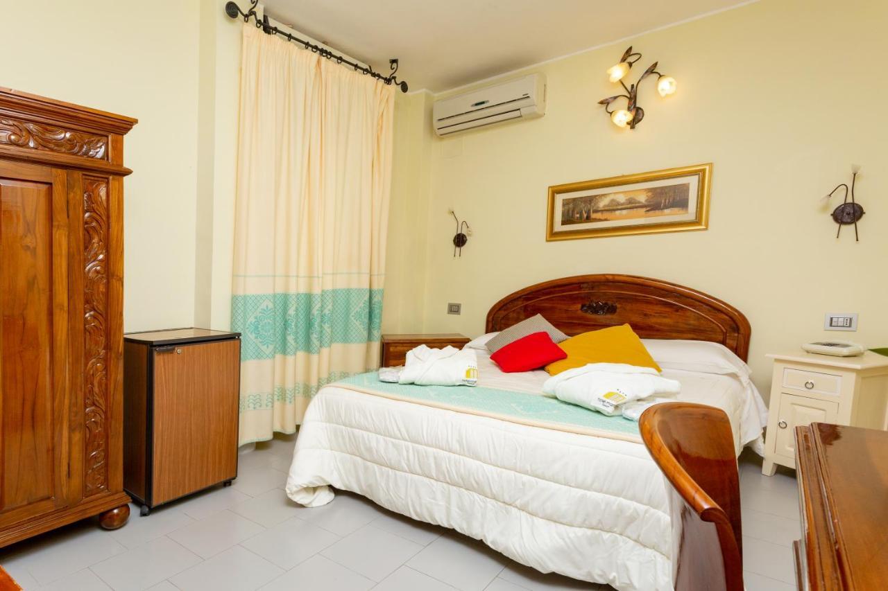 Hotel Marini Sassari Buitenkant foto