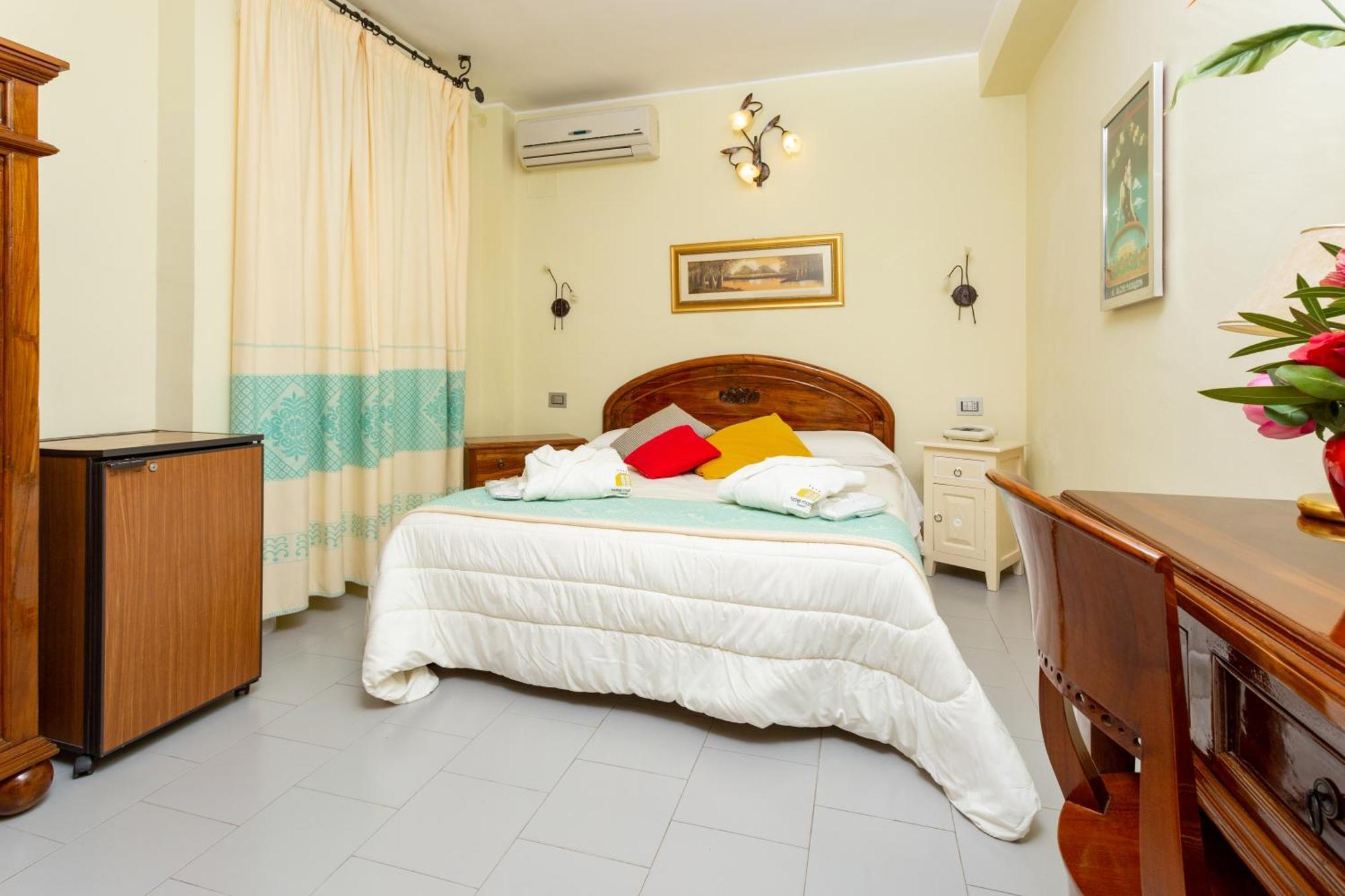 Hotel Marini Sassari Buitenkant foto