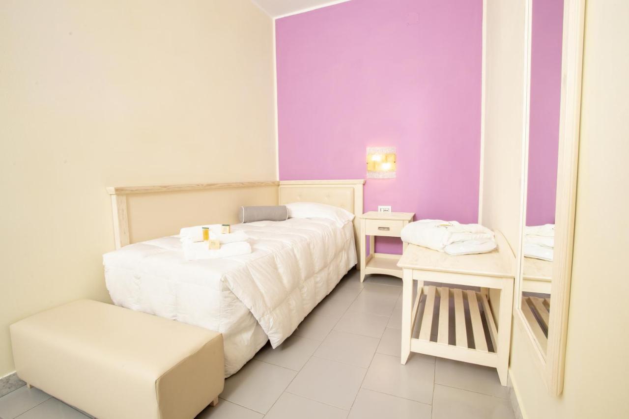Hotel Marini Sassari Buitenkant foto