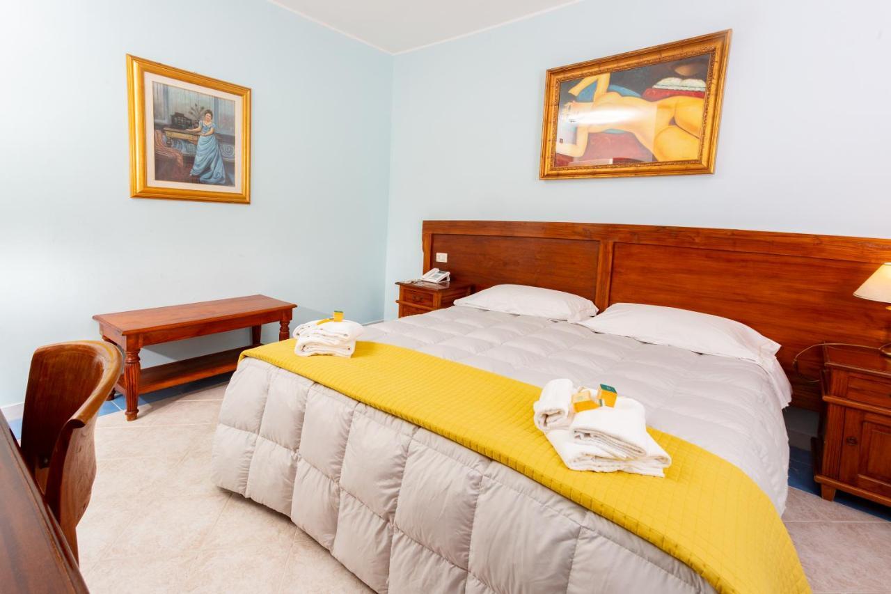 Hotel Marini Sassari Buitenkant foto