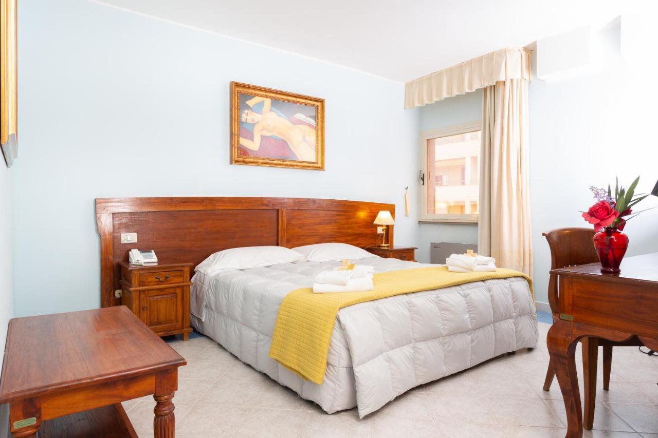 Hotel Marini Sassari Buitenkant foto