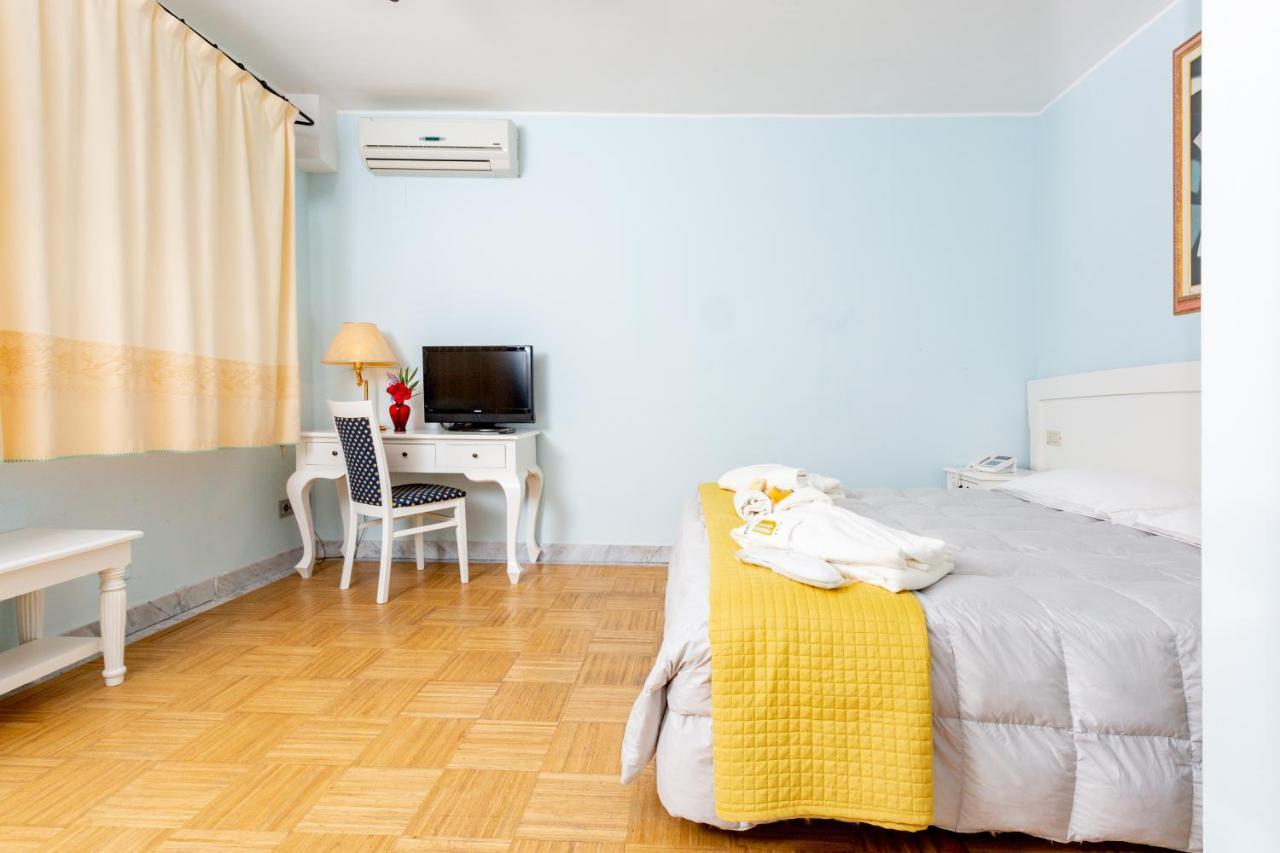 Hotel Marini Sassari Buitenkant foto